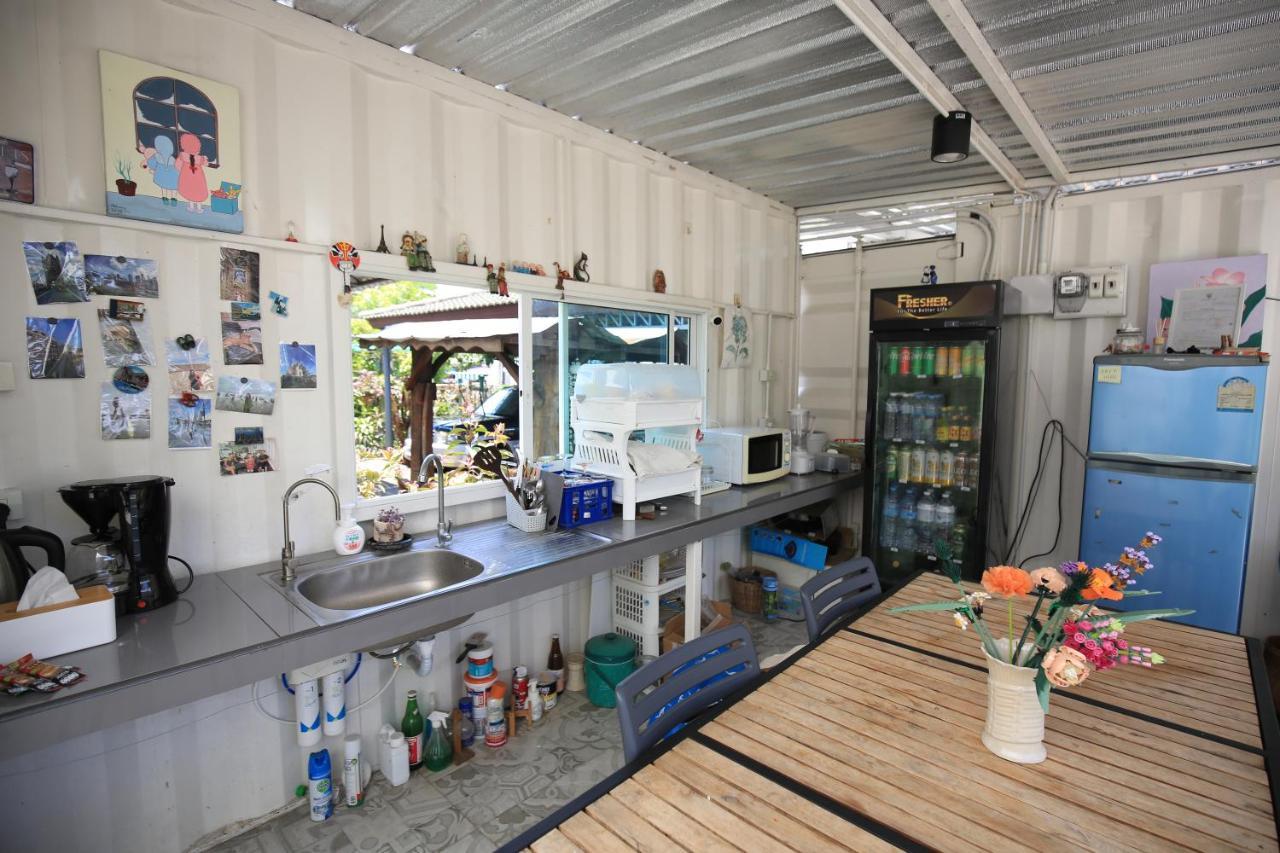 Day Off House Chiang Mai Near Walking Street Apartment Luaran gambar