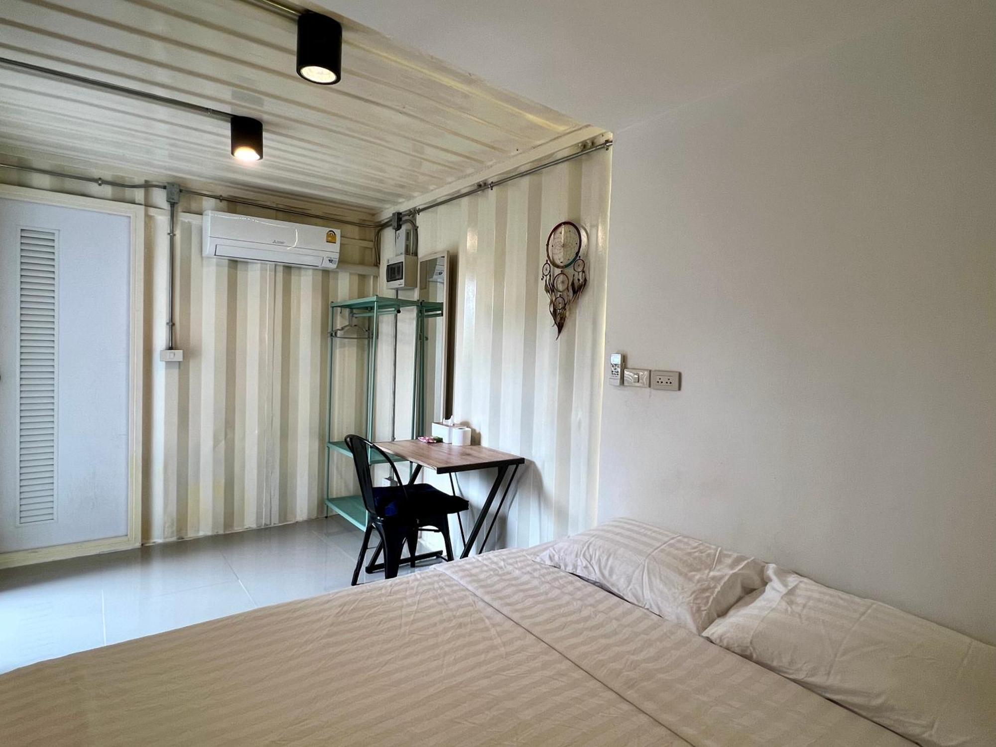 Day Off House Chiang Mai Near Walking Street Apartment Luaran gambar
