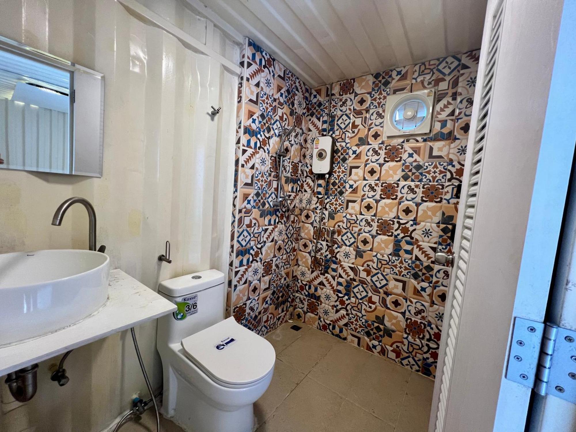 Day Off House Chiang Mai Near Walking Street Apartment Luaran gambar